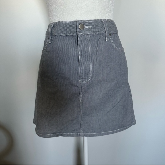 Gap Navy White Pinstripe Mini Skirt Cotton Blend High Waist Size 10 - Picture 5 of 5